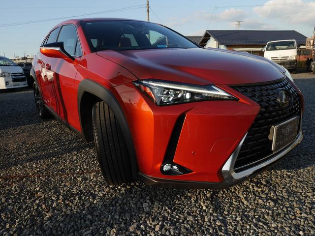 UX UX250h バージョンL 茶色本革レザー電動シート サンルーフ パノラマモニター フルセグ地デジ 3眼LEDヘッドライト 衝突軽減装置 パワーリアゲート バックカメラ レーンキーピング レーダークルーズコントロール ドラレコ(6枚目)