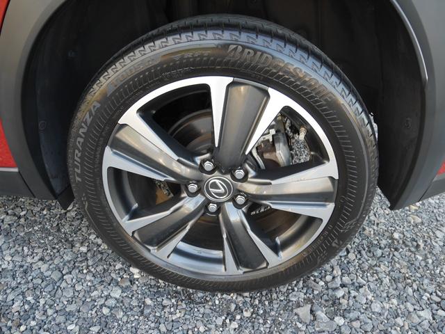 UX UX250h バージョンL 茶色本革レザー電動シート サンルーフ パノラマモニター フルセグ地デジ 3眼LEDヘッドライト 衝突軽減装置 パワーリアゲート バックカメラ レーンキーピング レーダークルーズコントロール ドラレコ(15枚目)