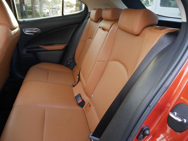 UX UX250h バージョンL 茶色本革レザー電動シート サンルーフ パノラマモニター フルセグ地デジ 3眼LEDヘッドライト 衝突軽減装置 パワーリアゲート バックカメラ レーンキーピング レーダークルーズコントロール ドラレコ(32枚目)