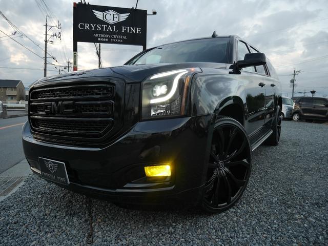 ＧＭＣユーコン ＳＬＴ　２６インチアルミホイール　２０１９年モデル　スマートキー　ブラックレザーシート　パワーリアゲート　ブラックカスタムペイント　セカンドベンチシート　ＢＯＳＥサウンド　オートチェック済（8枚目）