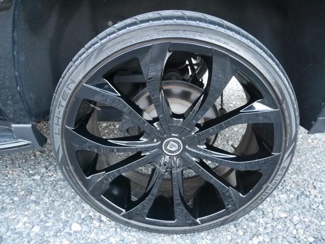 ＧＭＣユーコン ＳＬＴ　２６インチアルミホイール　２０１９年モデル　スマートキー　ブラックレザーシート　パワーリアゲート　ブラックカスタムペイント　セカンドベンチシート　ＢＯＳＥサウンド　オートチェック済（15枚目）