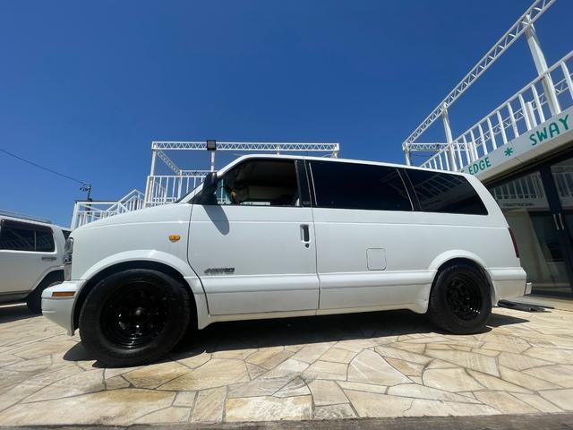 シボレーアストロ ＬＳ　ディーラー車　ローダウン　ウッドステアリング（32枚目）