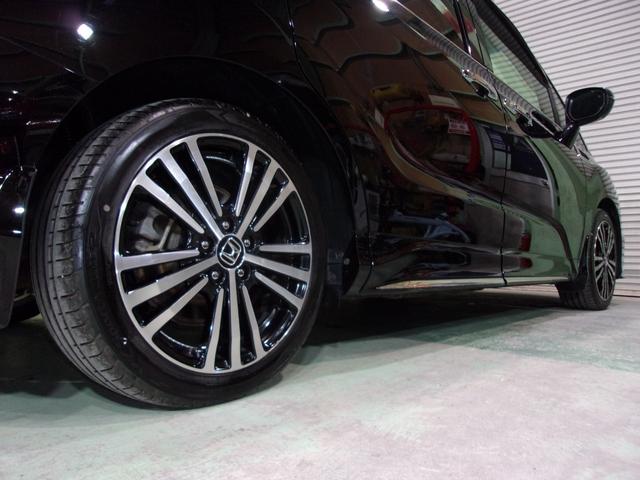 オデッセイハイブリッド ハイブリッドアブソルート・ホンダセンシングＥＸパック　８インチメモリーナビ地デジ／Ｂｌｕｅｔｏｏｔｈ／１０．２インチ後席フリップダウンモニター／両側電動スライドドア／衝突軽減ブレーキ／ＬＥＤヘッドライト／ブラインドスポットモニター／黒半革シート／ＥＴＣ（24枚目）