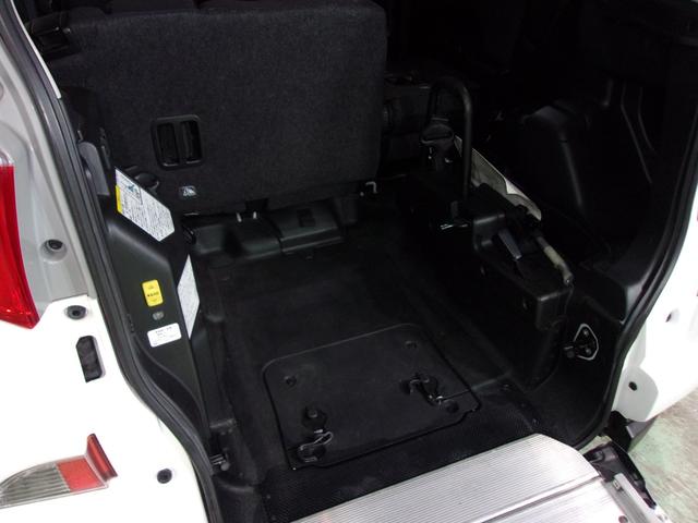 ラクティス X 車いす仕様車(タイプI)/後席シート有/5人定員/リアエアサス&車高調整機能/メモリーナビ地デジ/ETC/前後ドライブレコーダー/禁煙/買取車(24枚目)