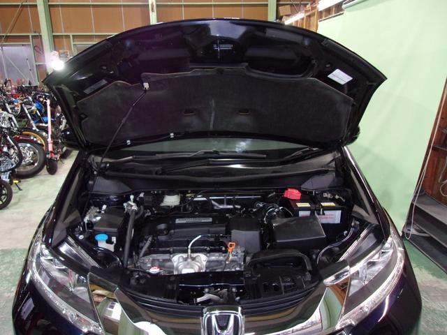 オデッセイ アブソルート・ＥＸ　アルパイン８インチナビ地デジ／Ｂｌｕｅｔｏｏｔｈ／１０．２インチ後席フリップダウンモニター／両側電動スライドドア／衝突軽減ブレーキ／ＥＴＣ／ローダウン／ＬＥＤヘッドライト／アイドリングストップ／禁煙車（28枚目）