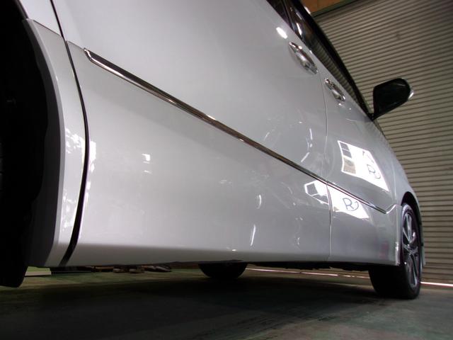 納車前には再度、外装仕上げをしてから納車させていただきます。サービスで３ヶ月ほど持続するコーティングも無料で施工させていただきます。