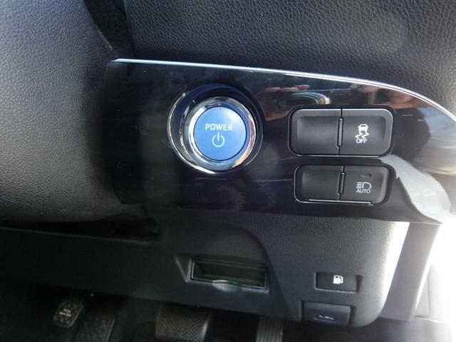 プリウス Ｓ　後期型　純正ナビ　トヨタセーフティセンス　バックカメラ　ＬＥＤヘッドライト　レーダークルーズコントロール　　ＥＴＣ　プッシュスタート　Ｂｌｕｅｔｏｏｔｈ　純正１５インチアルミホイール　オートハイビーム（16枚目）