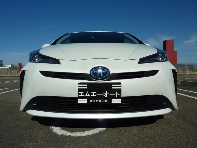 プリウス Ｓ　後期型　純正ナビ　トヨタセーフティセンス　バックカメラ　ＬＥＤヘッドライト　レーダークルーズコントロール　　ＥＴＣ　プッシュスタート　Ｂｌｕｅｔｏｏｔｈ　純正１５インチアルミホイール　オートハイビーム（19枚目）