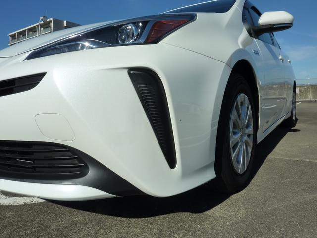 プリウス Ｓ　後期型　純正ナビ　トヨタセーフティセンス　バックカメラ　ＬＥＤヘッドライト　レーダークルーズコントロール　　ＥＴＣ　プッシュスタート　Ｂｌｕｅｔｏｏｔｈ　純正１５インチアルミホイール　オートハイビーム（23枚目）