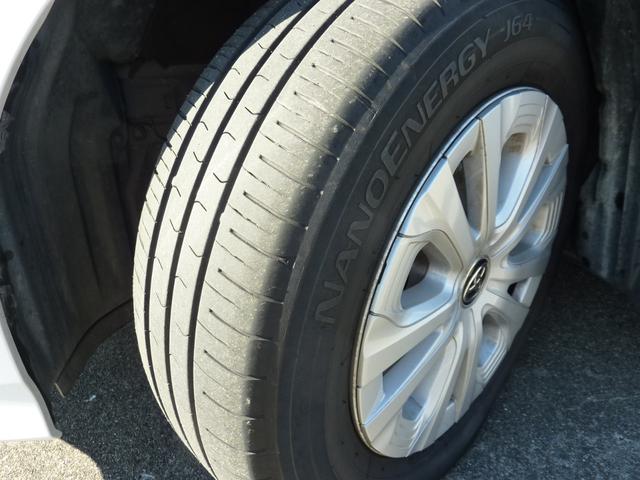 プリウス Ｓ　後期型　純正ナビ　トヨタセーフティセンス　バックカメラ　ＬＥＤヘッドライト　レーダークルーズコントロール　　ＥＴＣ　プッシュスタート　Ｂｌｕｅｔｏｏｔｈ　純正１５インチアルミホイール　オートハイビーム（25枚目）