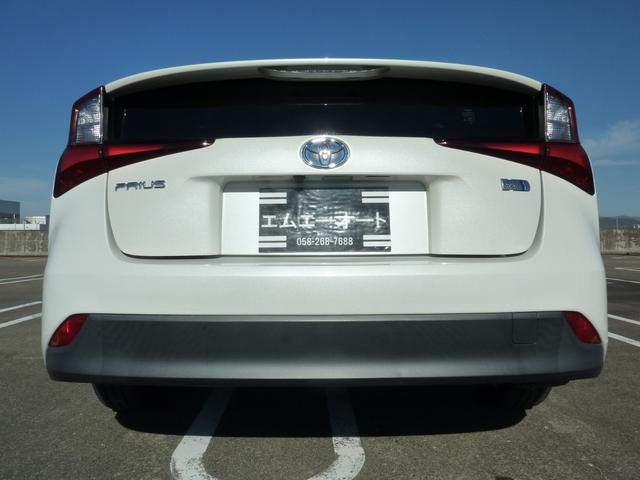 プリウス Ｓ　後期型　純正ナビ　トヨタセーフティセンス　バックカメラ　ＬＥＤヘッドライト　レーダークルーズコントロール　　ＥＴＣ　プッシュスタート　Ｂｌｕｅｔｏｏｔｈ　純正１５インチアルミホイール　オートハイビーム（26枚目）