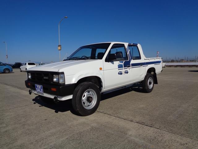 ダットサンピックアップ 　ＮＯＸ、ＰＭ適合　日本全地域登録可能　５Ｍ／Ｔパートタイム４ＷＤ（2枚目）