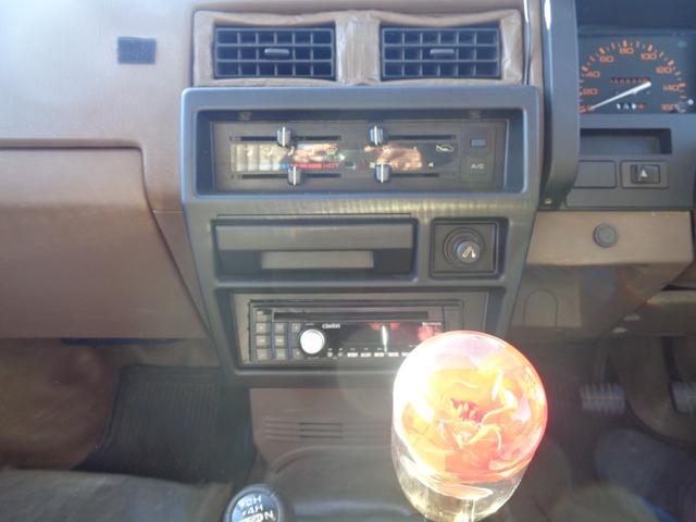 ダットサンピックアップ 　ＮＯＸ、ＰＭ適合　日本全地域登録可能　５Ｍ／Ｔパートタイム４ＷＤ（12枚目）