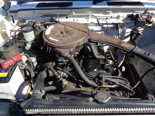 ダットサンピックアップ 　ＮＯＸ、ＰＭ適合　日本全地域登録可能　５Ｍ／Ｔパートタイム４ＷＤ（16枚目）