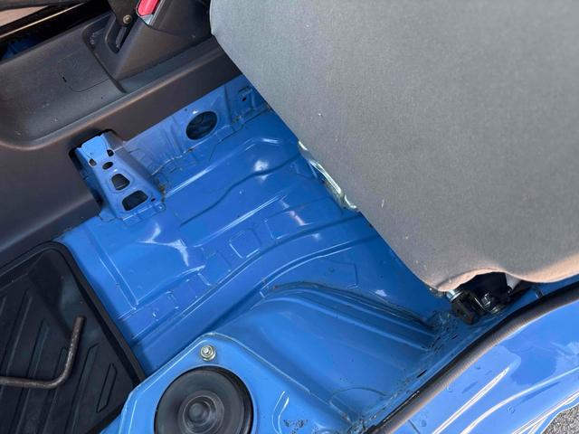 アクティトラック SDX 4WD 三方開 MT キーレスエントリー エアコン パワステ パワーウインドウ(47枚目)