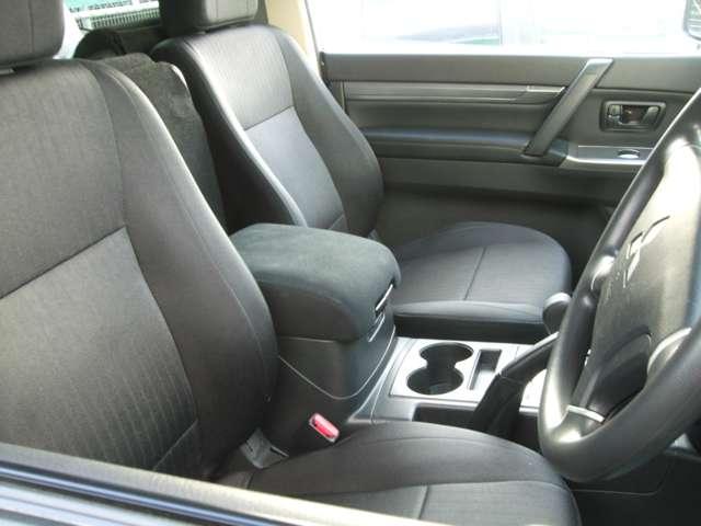 パジェロ ショート VR-I 後期型ガソリン 三菱認定中古車 禁煙車(7枚目)