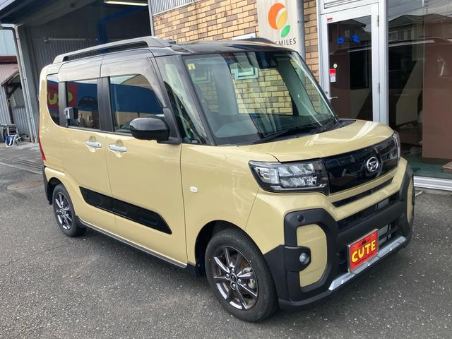 タント ファンクロス パーキングセンサー 衝突軽減システム 両側オートドア シートヒータ フルフラットシート オートLED USB接続 ルーフレール レーンキープアシスト 横滑り防止装置 LEDヘットライト パワーウィンド(3枚目)