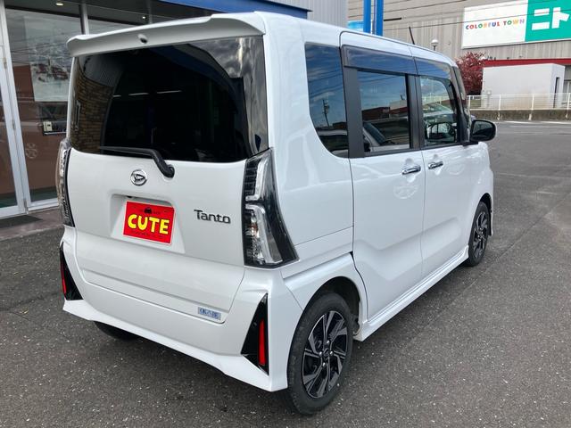 タント カスタムＸスタイルセレクション　ブレーキサポート　パーキングセンサー　レーンキープ　ＡＵＴＯライト　　シートヒータ－　両パワースライドドア　ＬＥＤライト　シートヒータ－　オートハイビーム（4枚目）