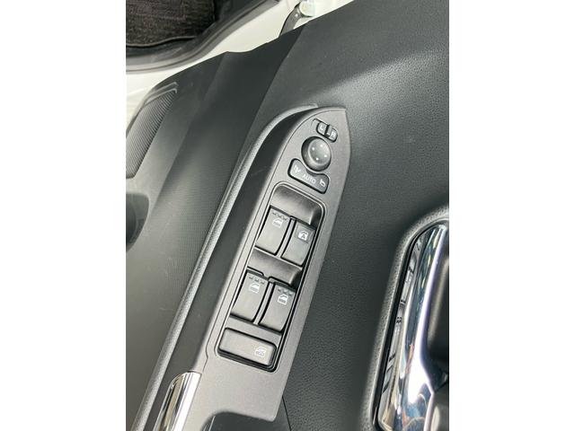 タント カスタムＸスタイルセレクション　ブレーキサポート　パーキングセンサー　レーンキープ　ＡＵＴＯライト　　シートヒータ－　両パワースライドドア　ＬＥＤライト　シートヒータ－　オートハイビーム（15枚目）