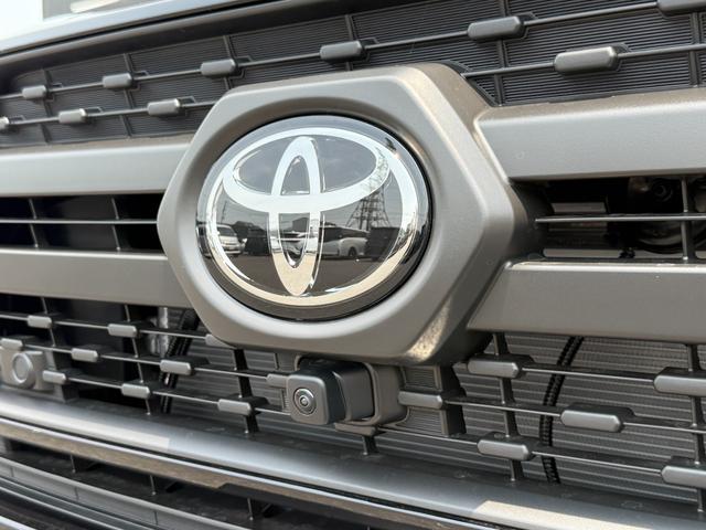 ＲＡＶ４ ハイブリッドアドベンチャー　オフロードパッケージＩＩ　１０．５インチディスプレイオーディオ　デジタルインナーミラー　パノラミックビューカメラ　ＡＣ１００Ｖコンセント　パワーバックドア　ビルトインＥＴＣ　メモリーシート　シートヒーター　シートクーラー（19枚目）