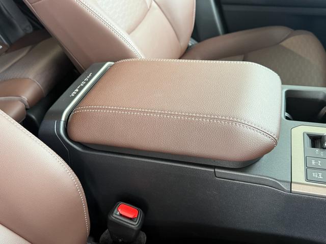 ランドクルーザー２５０ ＺＸ　サンルーフ　１２．３ＪＢＬサウンド　トヨタチームメイト　ルーフレール　パノラミックビュー　２０ＡＷ　デジタルミラー　ブラインドスポット　シートヒーター＆シートクーラー　パワーシート　パワーバックドア（59枚目）