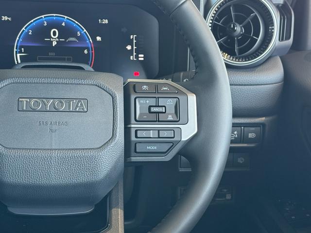 ランドクルーザー250 VX サンルーフ パノラミックビューモニター デジタルインナーミラー ブラインドスポットモニター 純正18インチアルミホイール 電動リアゲート おアワーバックドア ルーフレール トヨタチームメイト(58枚目)