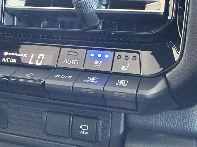 ランドクルーザー250 VX サンルーフ パノラミックビューモニター デジタルインナーミラー ブラインドスポットモニター 純正18インチアルミホイール 電動リアゲート おアワーバックドア ルーフレール トヨタチームメイト(64枚目)