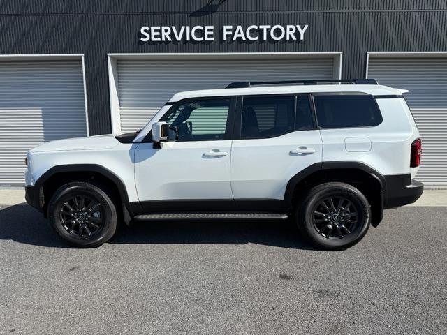 ランドクルーザー250 VX サンルーフ チームメイト 12.3インチJBLサウンドナビ パノラミックビュー デジタルインナーミラー ブラインドスポットモニター ルーフレール シートヒーター シートクーラー パワーバックドア(10枚目)