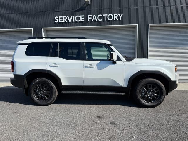 ランドクルーザー250 VX サンルーフ チームメイト 12.3インチJBLサウンドナビ パノラミックビュー デジタルインナーミラー ブラインドスポットモニター ルーフレール シートヒーター シートクーラー パワーバックドア(11枚目)