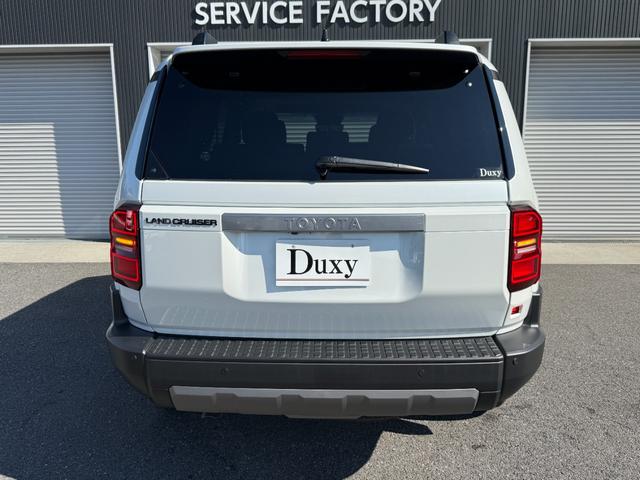 ランドクルーザー250 VX サンルーフ チームメイト 12.3インチJBLサウンドナビ パノラミックビュー デジタルインナーミラー ブラインドスポットモニター ルーフレール シートヒーター シートクーラー パワーバックドア(12枚目)
