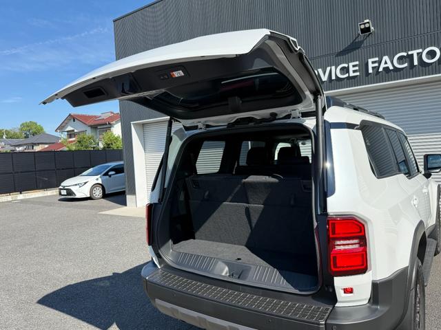 ランドクルーザー250 VX サンルーフ チームメイト 12.3インチJBLサウンドナビ パノラミックビュー デジタルインナーミラー ブラインドスポットモニター ルーフレール シートヒーター シートクーラー パワーバックドア(34枚目)