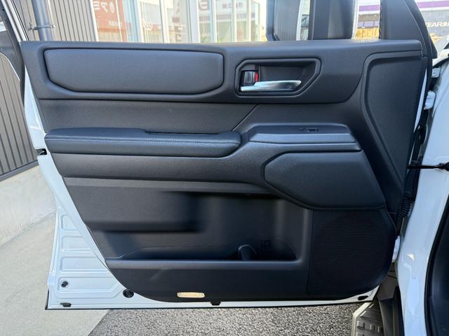 ランドクルーザー250 VX サンルーフ チームメイト 12.3インチJBLサウンドナビ パノラミックビュー デジタルインナーミラー ブラインドスポットモニター ルーフレール シートヒーター シートクーラー パワーバックドア(40枚目)