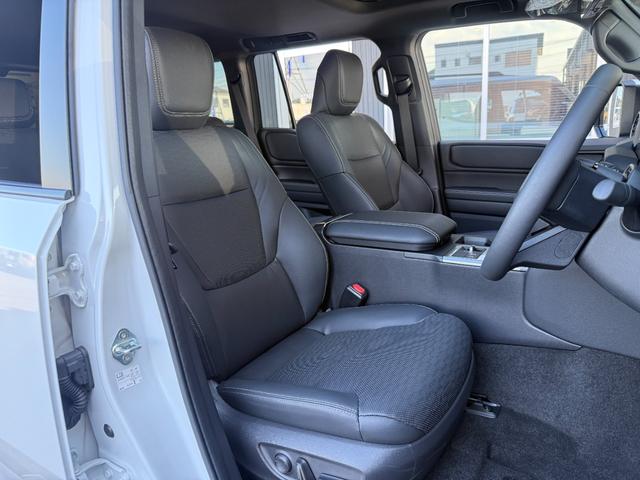 ランドクルーザー250 VX サンルーフ チームメイト 12.3インチJBLサウンドナビ パノラミックビュー デジタルインナーミラー ブラインドスポットモニター ルーフレール シートヒーター シートクーラー パワーバックドア(42枚目)