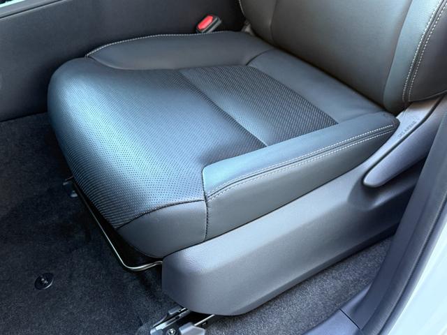 ランドクルーザー250 VX サンルーフ チームメイト 12.3インチJBLサウンドナビ パノラミックビュー デジタルインナーミラー ブラインドスポットモニター ルーフレール シートヒーター シートクーラー パワーバックドア(45枚目)