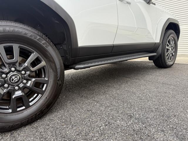 ランドクルーザー250 VX サンルーフ チームメイト 12.3インチJBLサウンドナビ 丸目ヘッドライト パノラミックビュー デジタルインナーミラー ブラインドスポットモニター ルーフレール シートヒーター シートクーラー(25枚目)