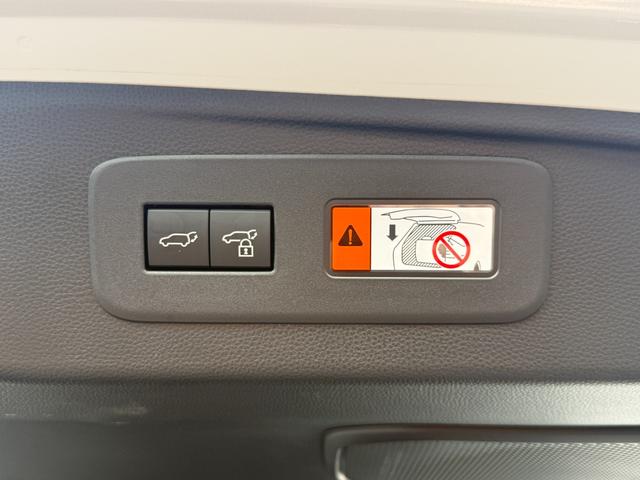 ランドクルーザー250 VX サンルーフ チームメイト 12.3インチJBLサウンドナビ 丸目ヘッドライト パノラミックビュー デジタルインナーミラー ブラインドスポットモニター ルーフレール シートヒーター シートクーラー(34枚目)