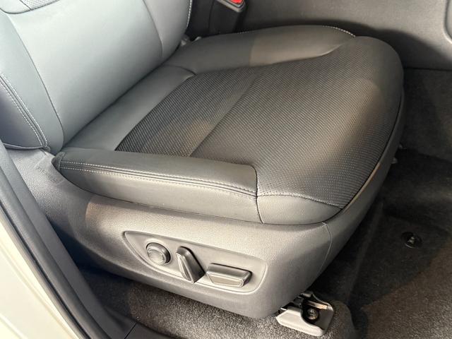 ランドクルーザー250 VX サンルーフ チームメイト 12.3インチJBLサウンドナビ 丸目ヘッドライト パノラミックビュー デジタルインナーミラー ブラインドスポットモニター ルーフレール シートヒーター シートクーラー(39枚目)