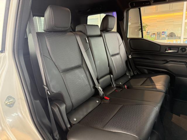 ランドクルーザー250 VX サンルーフ チームメイト 12.3インチJBLサウンドナビ 丸目ヘッドライト パノラミックビュー デジタルインナーミラー ブラインドスポットモニター ルーフレール シートヒーター シートクーラー(44枚目)