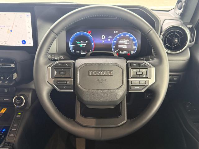 ランドクルーザー250 VX サンルーフ チームメイト 12.3インチJBLサウンドナビ 丸目ヘッドライト パノラミックビュー デジタルインナーミラー ブラインドスポットモニター ルーフレール シートヒーター シートクーラー(51枚目)