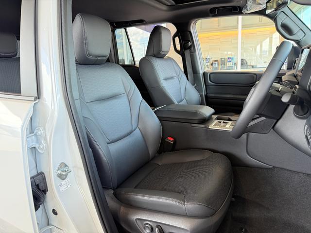 TOYOTA LAND CRUISER 250 VX