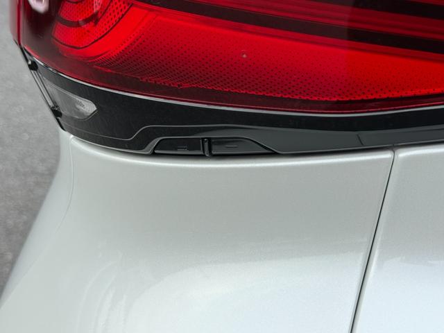 ヴェルファイアハイブリッド エグゼクティブラウンジ　モデリスタエアロ　シグネチャー　ＪＢＬサウンドナビ　サンルーフ　フリップダウンモニター　パノラミックビュー　デジタルミラー　ブラインドスポット　純正１９ＡＷ　ドラレコ前後　ＨＵＤ　　ＡＣ１００Ｖ（43枚目）