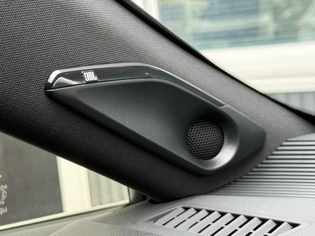 ハリアーハイブリッド Z レザーパッケージ パノラマルーフ AC100V 本革 12.3JBLサウンドナビ パノラミックビュー デジタルミラー ブラインドスポット シートヒーターシートクーラーパワーバックドア パワーシート ステアリングヒーター(7枚目)