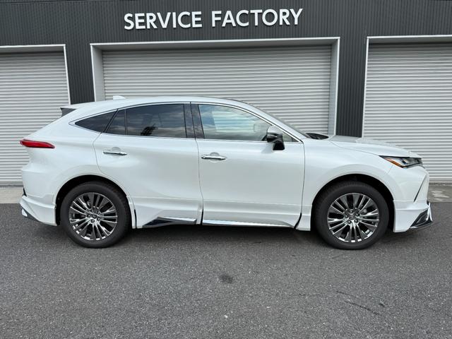 ハリアーハイブリッド Z レザーパッケージ パノラマルーフ AC100V 本革 12.3JBLサウンドナビ パノラミックビュー デジタルミラー ブラインドスポット シートヒーターシートクーラーパワーバックドア パワーシート ステアリングヒーター(13枚目)