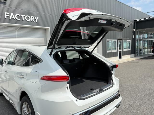 ハリアーハイブリッド Z レザーパッケージ パノラマルーフ AC100V 本革 12.3JBLサウンドナビ パノラミックビュー デジタルミラー ブラインドスポット シートヒーターシートクーラーパワーバックドア パワーシート ステアリングヒーター(34枚目)