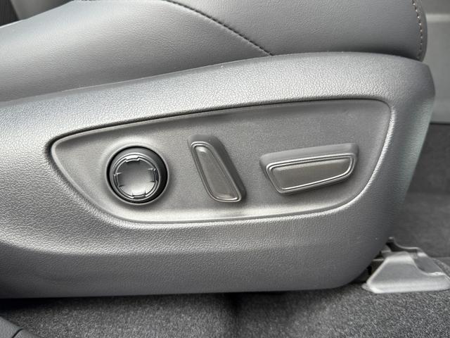 ハリアーハイブリッド Z レザーパッケージ パノラマルーフ AC100V 本革 12.3JBLサウンドナビ パノラミックビュー デジタルミラー ブラインドスポット シートヒーターシートクーラーパワーバックドア パワーシート ステアリングヒーター(44枚目)