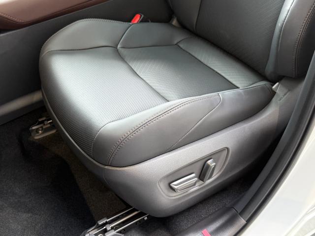 ハリアーハイブリッド Z レザーパッケージ パノラマルーフ AC100V 本革 12.3JBLサウンドナビ パノラミックビュー デジタルミラー ブラインドスポット シートヒーターシートクーラーパワーバックドア パワーシート ステアリングヒーター(46枚目)