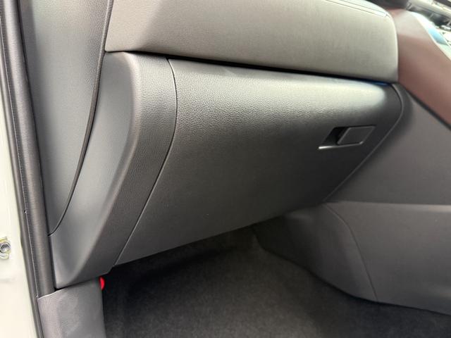 ハリアーハイブリッド Z レザーパッケージ パノラマルーフ AC100V 本革 12.3JBLサウンドナビ パノラミックビュー デジタルミラー ブラインドスポット シートヒーターシートクーラーパワーバックドア パワーシート ステアリングヒーター(47枚目)