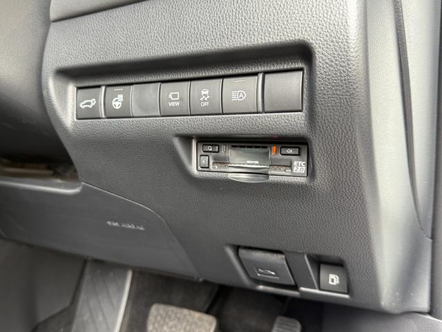 ハリアーハイブリッド Z レザーパッケージ パノラマルーフ AC100V 本革 12.3JBLサウンドナビ パノラミックビュー デジタルミラー ブラインドスポット シートヒーターシートクーラーパワーバックドア パワーシート ステアリングヒーター(57枚目)