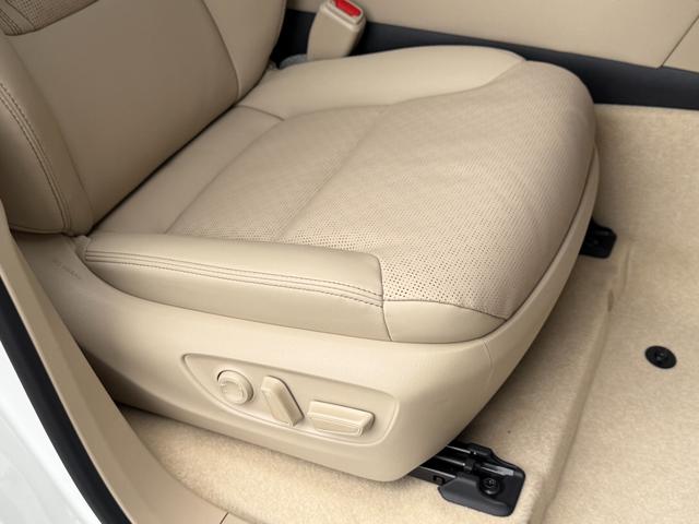 北海道〜沖縄まで書類にて登録・名義変更が可能です☆名古屋観光、旅行を兼ねて、当店で引き取り納車も大歓迎です☆