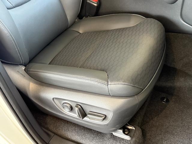 ランドクルーザー250 VX サンルーフ 丸目ヘッドライト 12.3JBLサウンド チームメイト ルーフレール パノラミックビュー デジタルミラー ブラインドスポット シートヒーター&シートクーラー パワーシート パワーバックドア(43枚目)